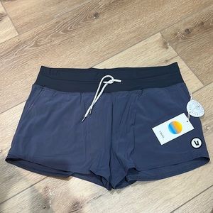 VUORI women’s shorts